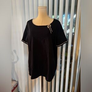 Charter Club women’s size 2x Navy top with white detailing.
